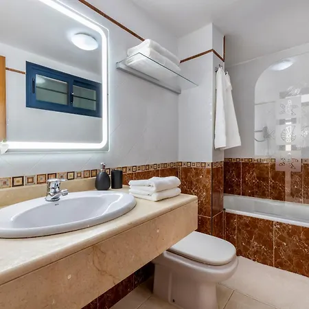 - Heated Pool, Aircon Вілла Плайя-Бланка