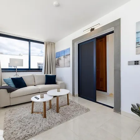 - Heated Pool, Aircon * Плайя-Бланка